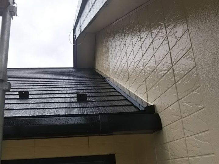 屋根外壁の取り合い