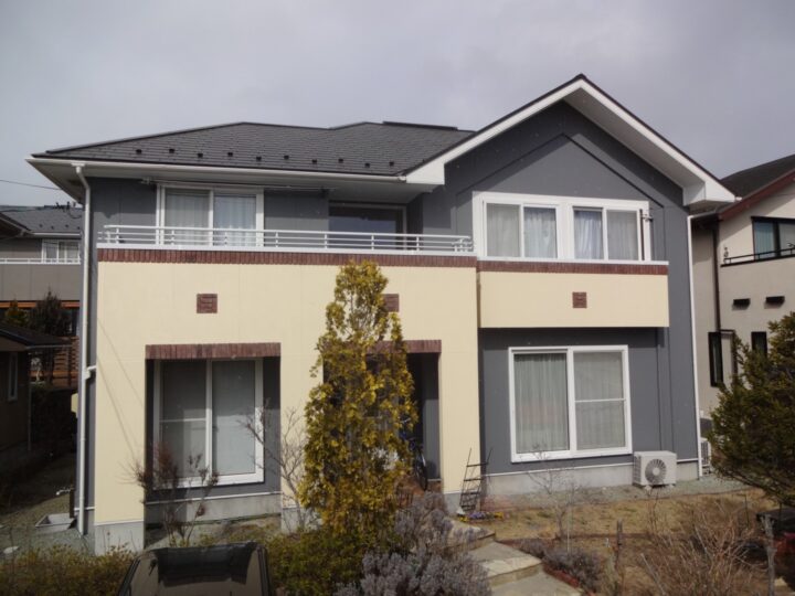 仙台市泉区紫山　T様邸で屋根外壁塗装工事させて頂きました。