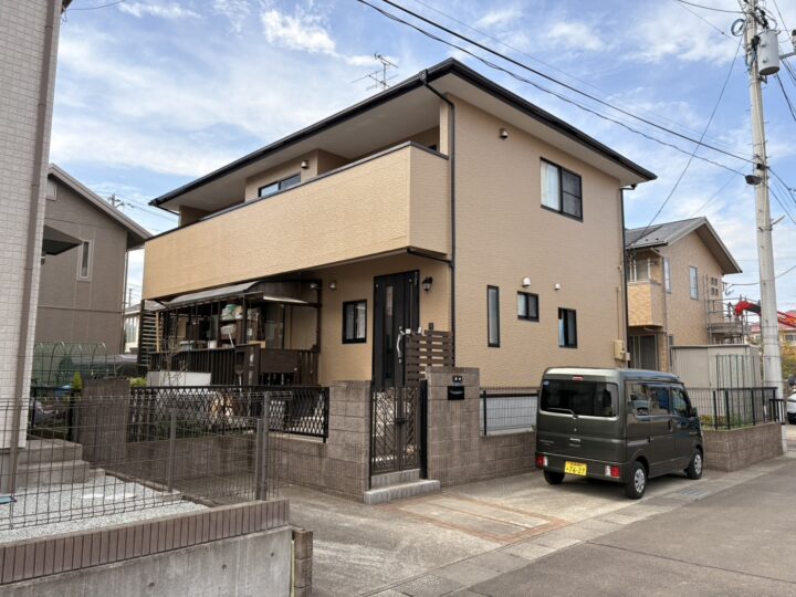 岩沼市たけくまで、外壁にウルトラペイントシリーズ無機塗料「ウルトラMUKI＋ウルトラTOP」と、屋根に「ウルトラルーフ＋ウルトラTOP」にて塗装させていただきました。